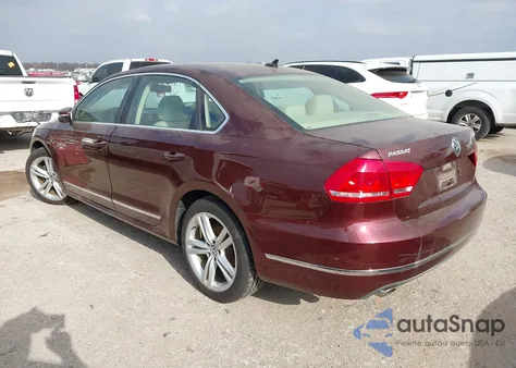 2012 Volkswagen Passat 2.0L Tdi Sel Premium z USA, uszkodzony, nr VIN 1VWCN7A3XCC080682